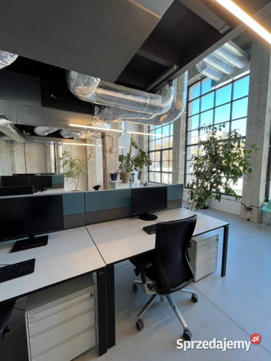 Biurko prywatne w Kotłownia Coworking abonament 6m2 Poznań
