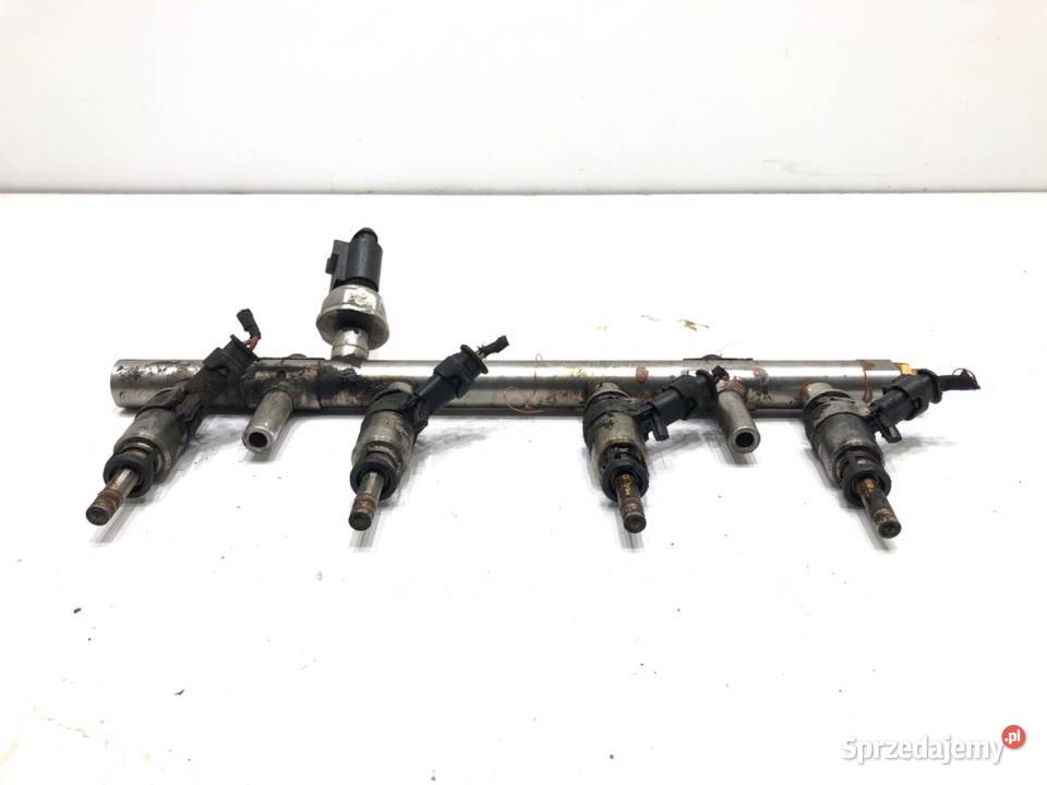 LISTWA WTRYSKOWA VW PASSAT B7 06K133317H 18 170 osobowe