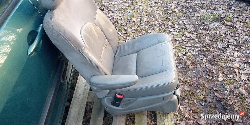 Chrysler Voyager 0107 fotel kierowcy do busa osobowe
