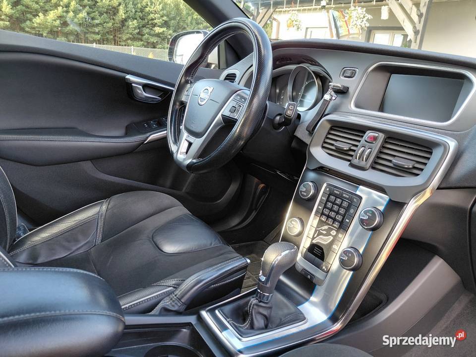 Volvo V40 2014r D4 RDesign nieuszkodzony sprzedam