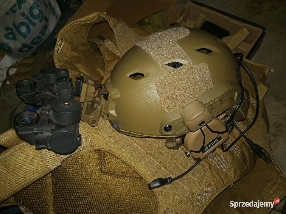 Hełm taktyczny ASG słuchawki aktywne replika Kęty sprzedam