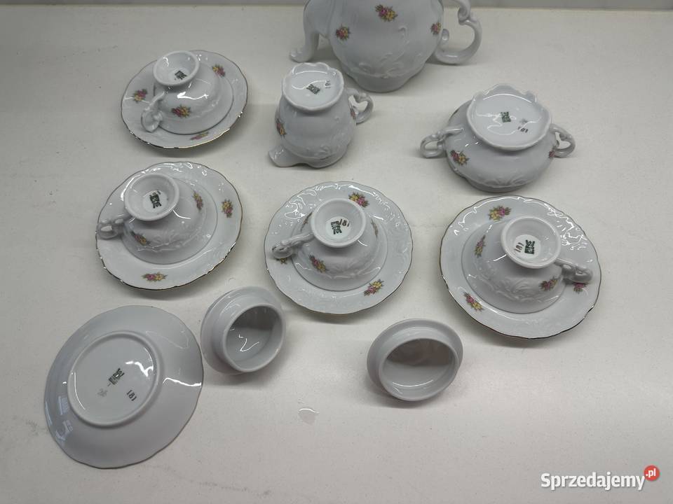 Serwis śniadaniowy porcelana Wawel z lat PRLu