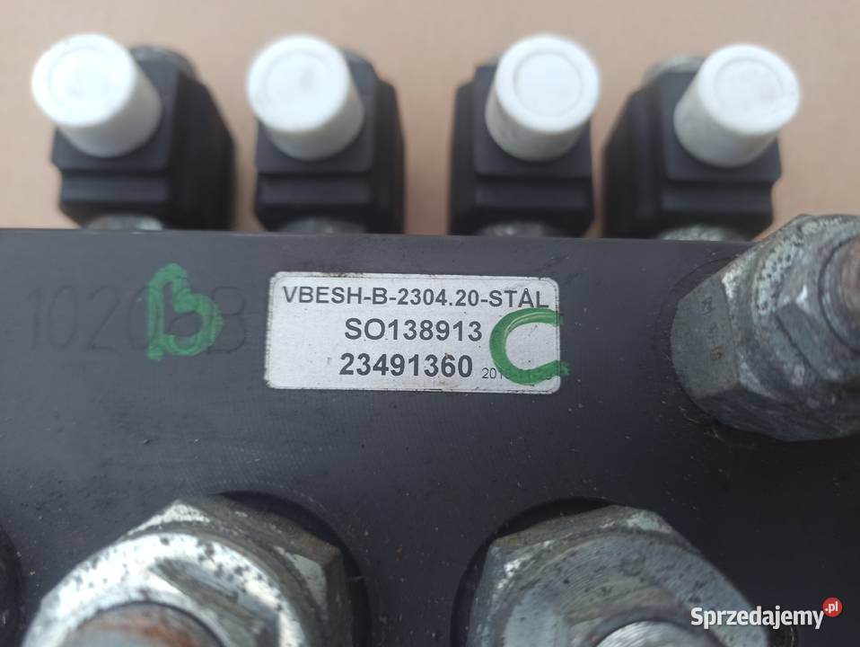 ROZDZIELACZ HYDRAULICZNY 4 SEKCJE Części samochodowe lubuskie