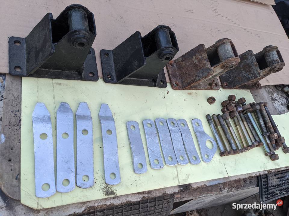 Polonez FSO Fiat 125 wsporniki wieszak wspornik osobowe Stalowa Wola
