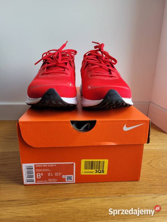 Nike Performance QUEST 5 czerwone Nike Liszki