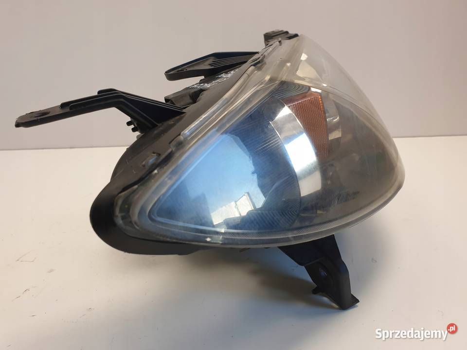 LAMPA PRAWA Mazda 3 LIFT 06 PRZEDNIA prawy przód