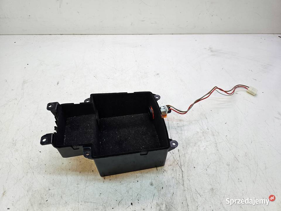 SCHOWEK ZAPALNICZKA TELEFON AUDI A4 A5