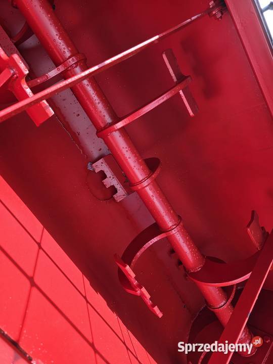 BetoniarkaMieszalnik Łyżkowy hydrauliczny 800L Śrem