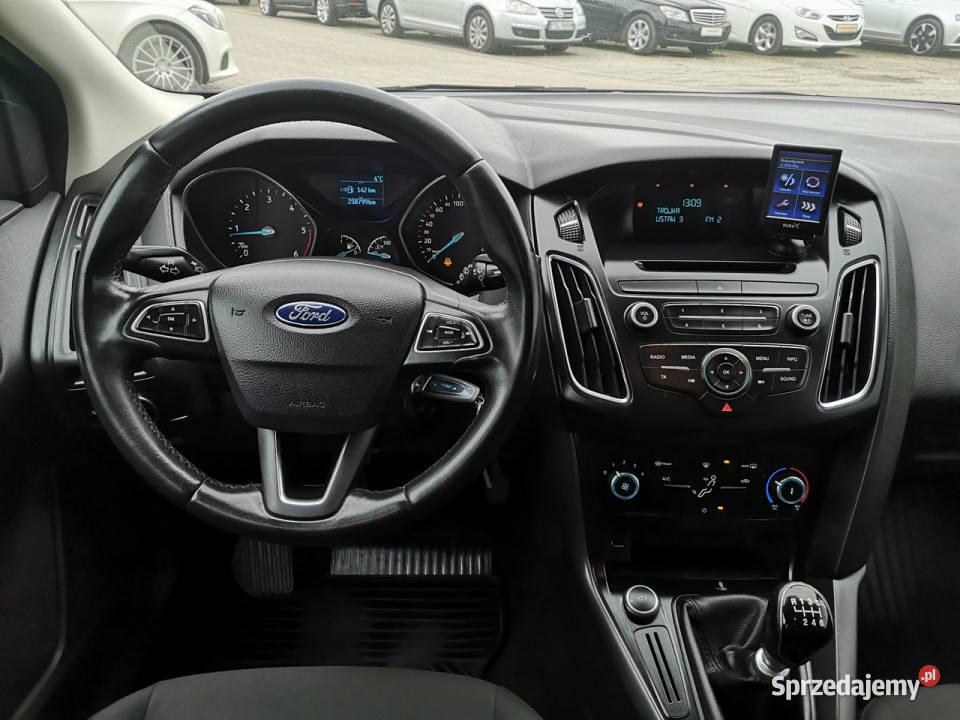 Ford Focus 15TDCI 115 Klima Parktronik Salon Focus