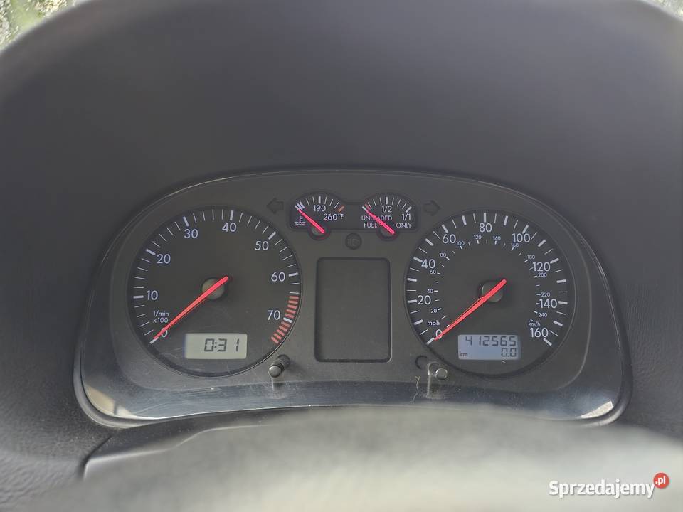 VW Bora Jetta MK4 20 AVH LC3K części blacharskie Bielinek