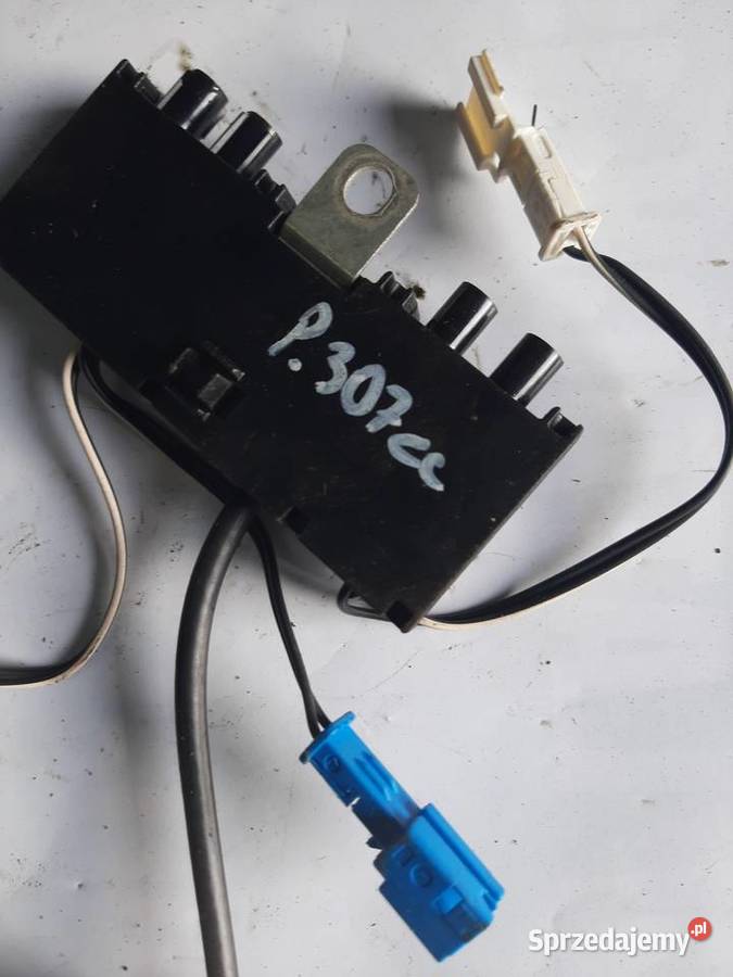 PEUGEOT 307 CC CABRIO wzmacniacz antenowy Ksawerów