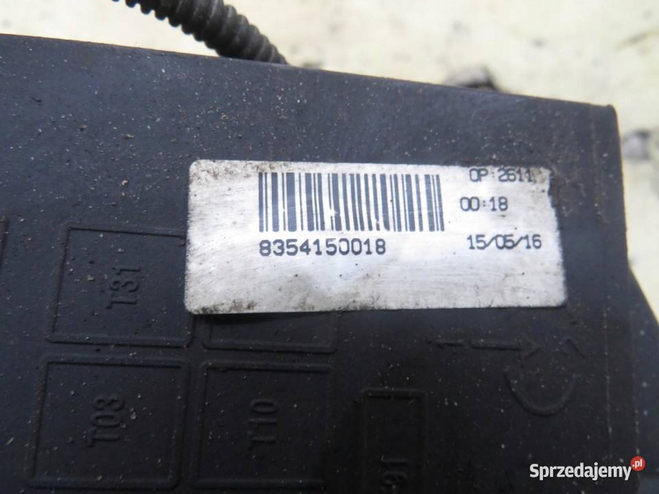 SKRZYNKA BEZPIECZNIKÓW FIAT 500X 16 MJET sprzedam