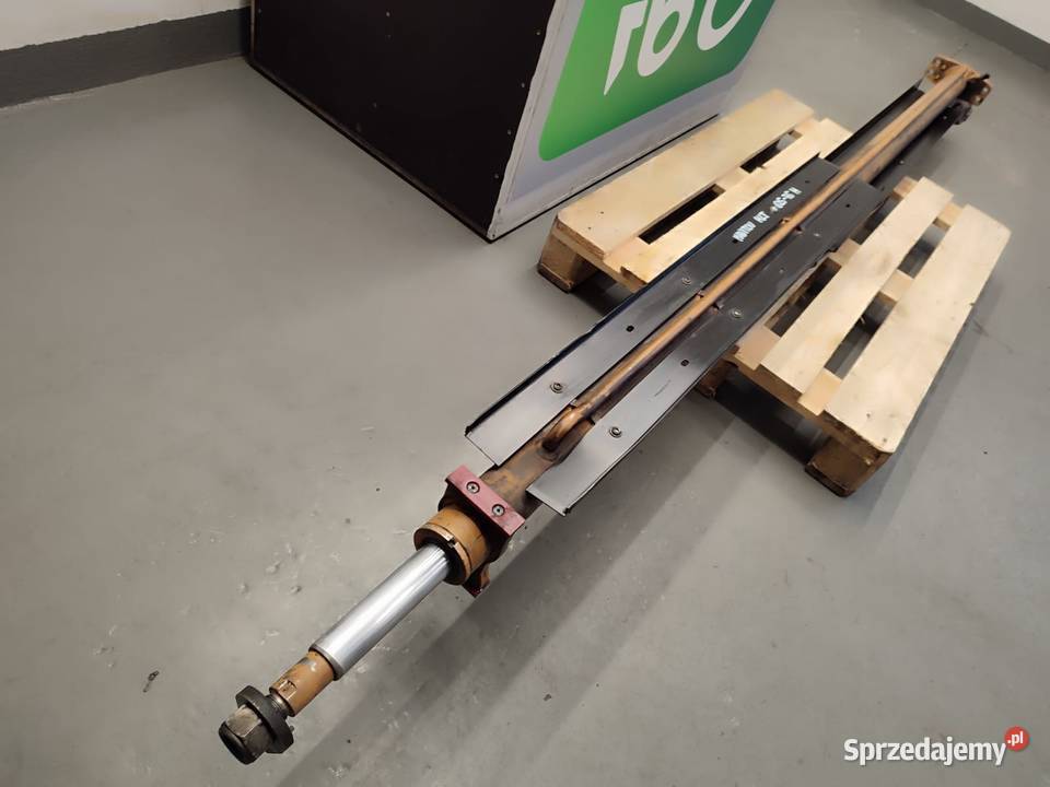 Siłownik wysuwu ramienia MANITOU MLT 6575H Wilkowo
