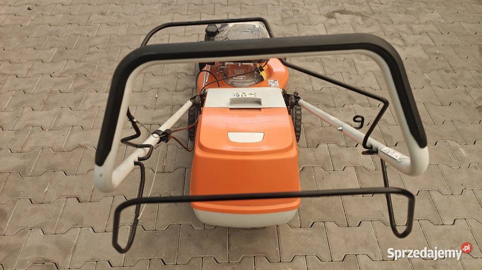 STIHL RM 2482 T KOSIARKA SPALINOWA z napędem Rząśno