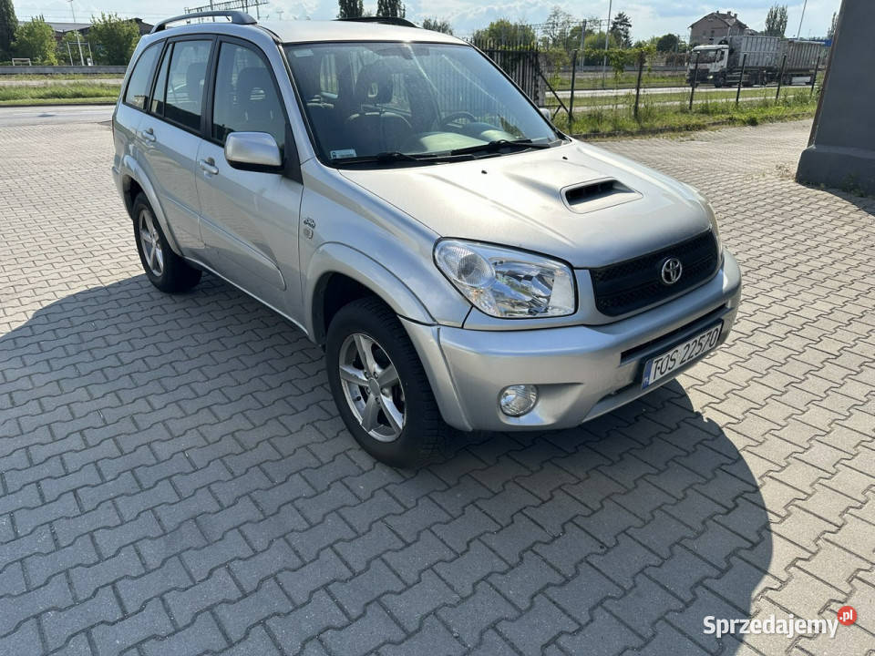 Toyota RAV4 20D4D 4X4 Stan Klimatronic Alufelgi Ostrowiec Świętokrzyski sprzedam