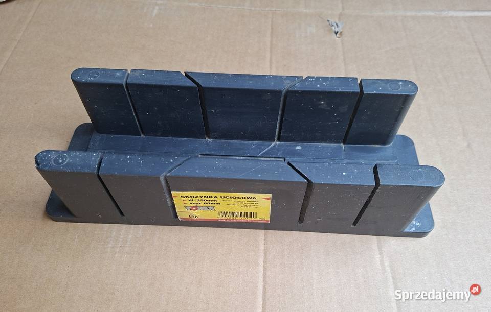 Skrzynka uciosowa TOPEX 250x60 mm Małkinia Górna