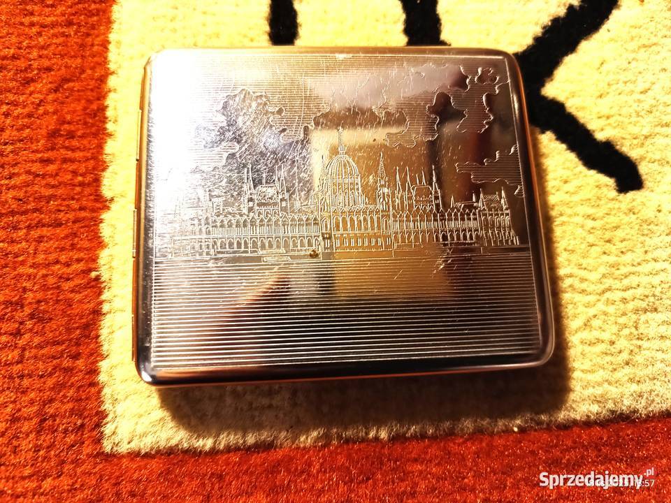 Papierośnica metalowa z wizerunkie Wronki sprzedam