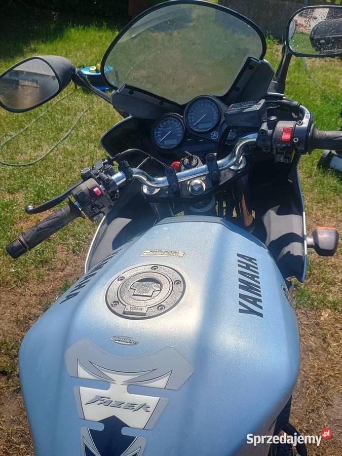 Sprzedam Yamaha FZS 600 Fazer polift z kufrem manualna Wolbórz