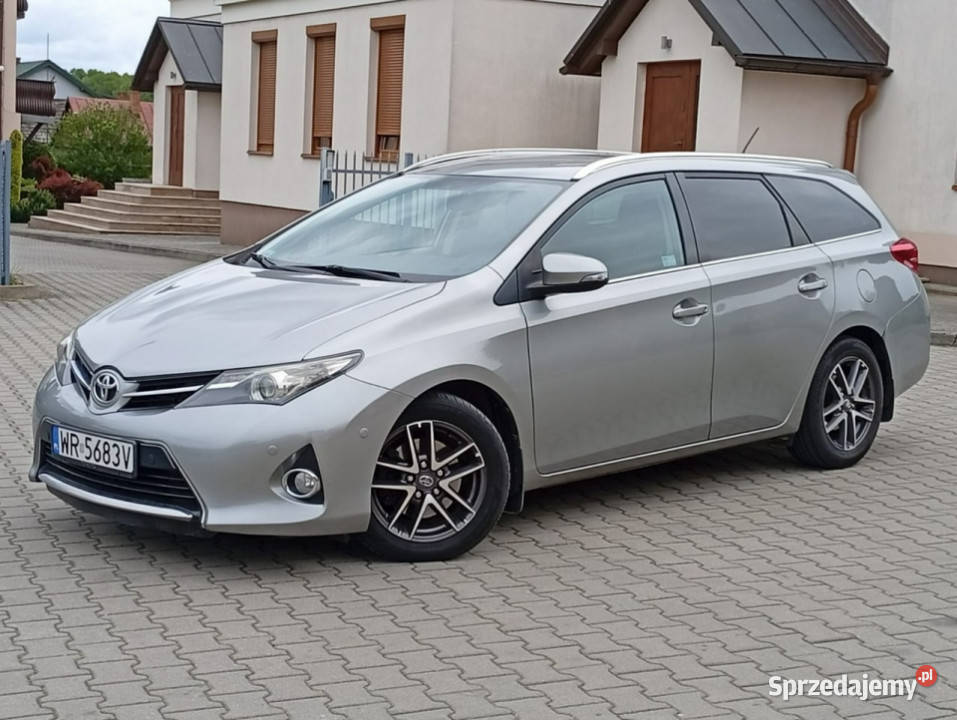 Toyota Auris Toyota Auris II 2012 Zwoleń