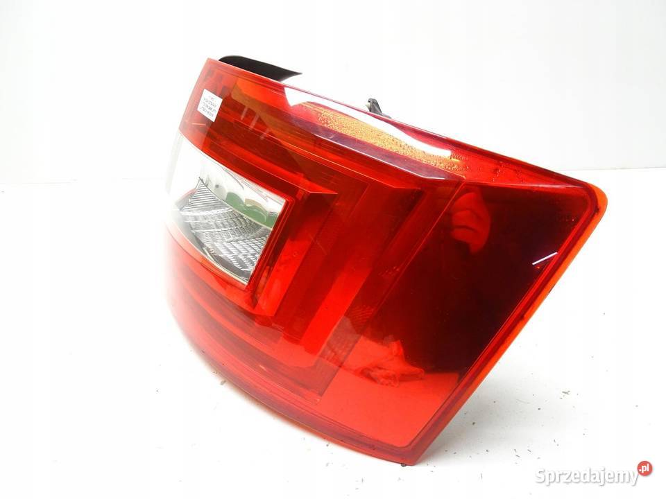 LAMPA PRAWA PRAWY TYŁ TYLNA W BŁOTNIK SKODA