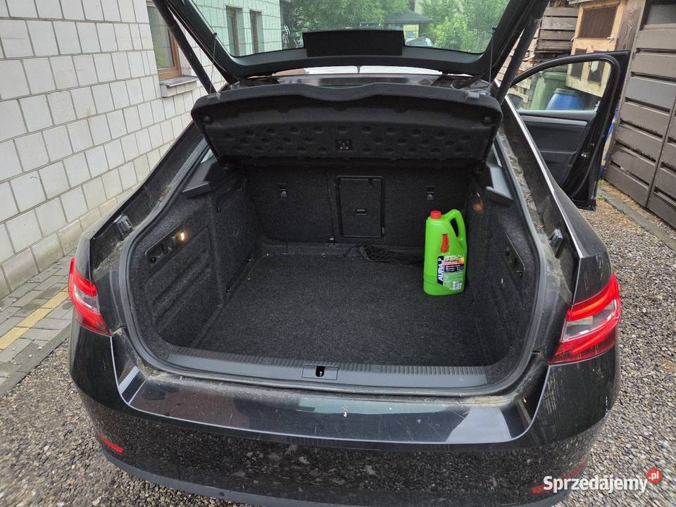 Skoda Superb anglik Radom