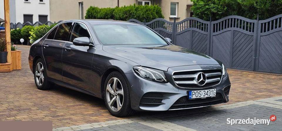 Mercedes E300d 9G-TRONIC 245KM AMG 2018r stan wzorowy!