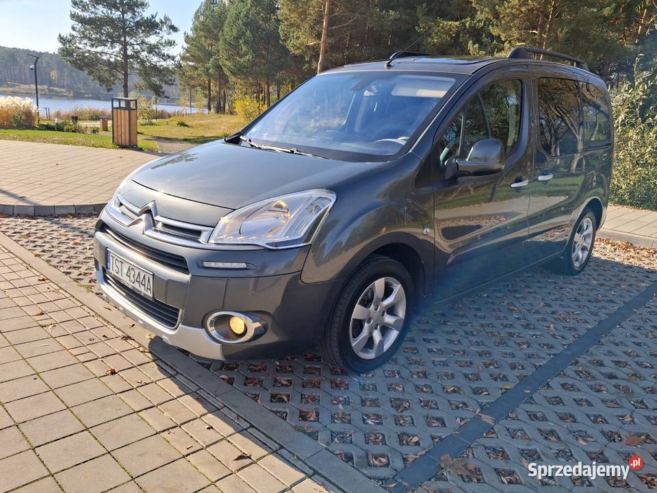 Citroen Berlingo XTR Panoramiczny dach 2014r Starachowice sprzedam