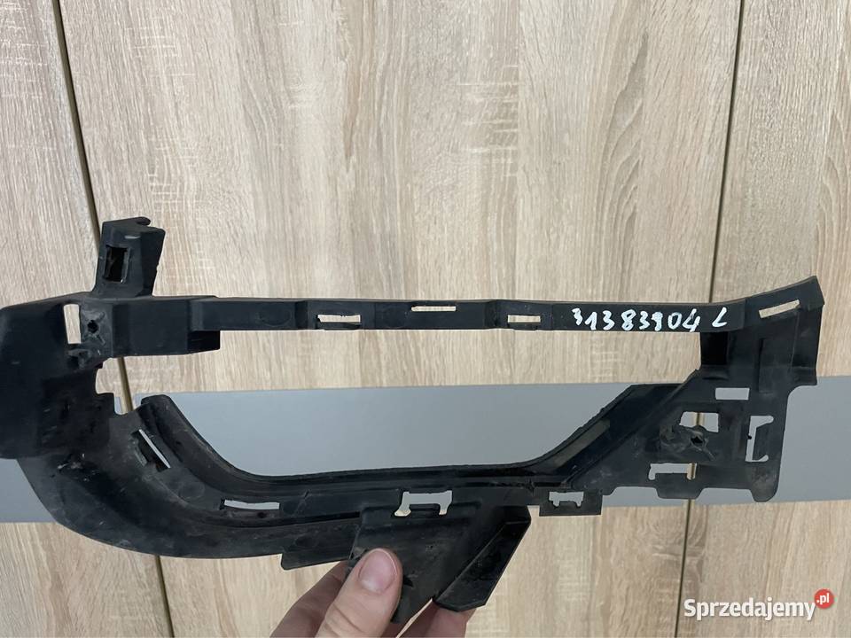 Volvo mocowanie halogenu 31383904 Kozubszczyzna sprzedam