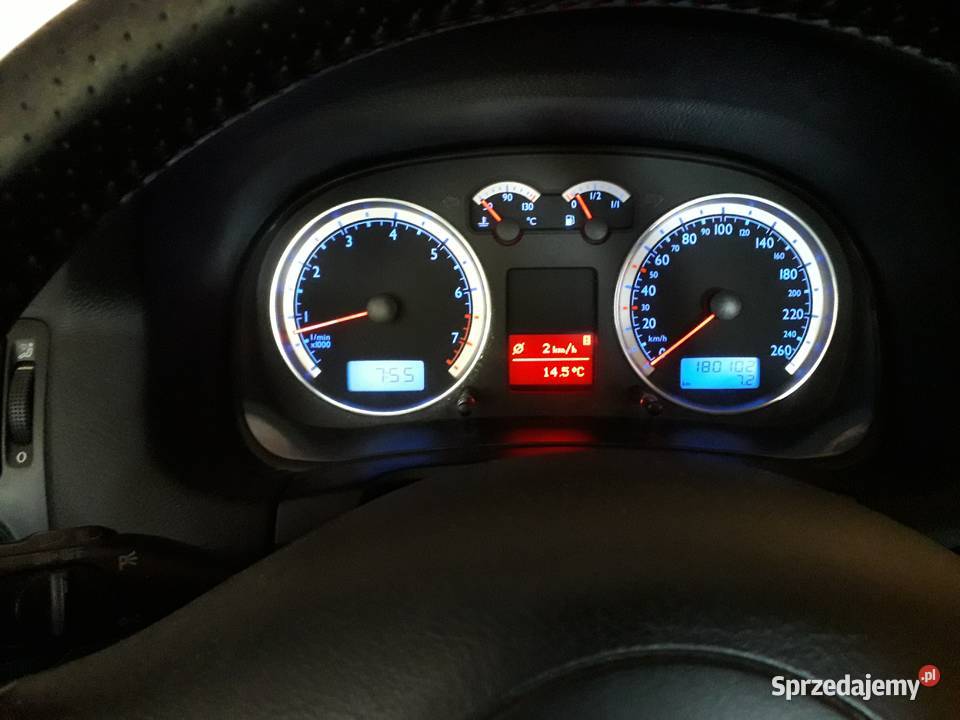 Golf 4 Variant 20 benz Pacific klimatyzacja Markuszów sprzedam
