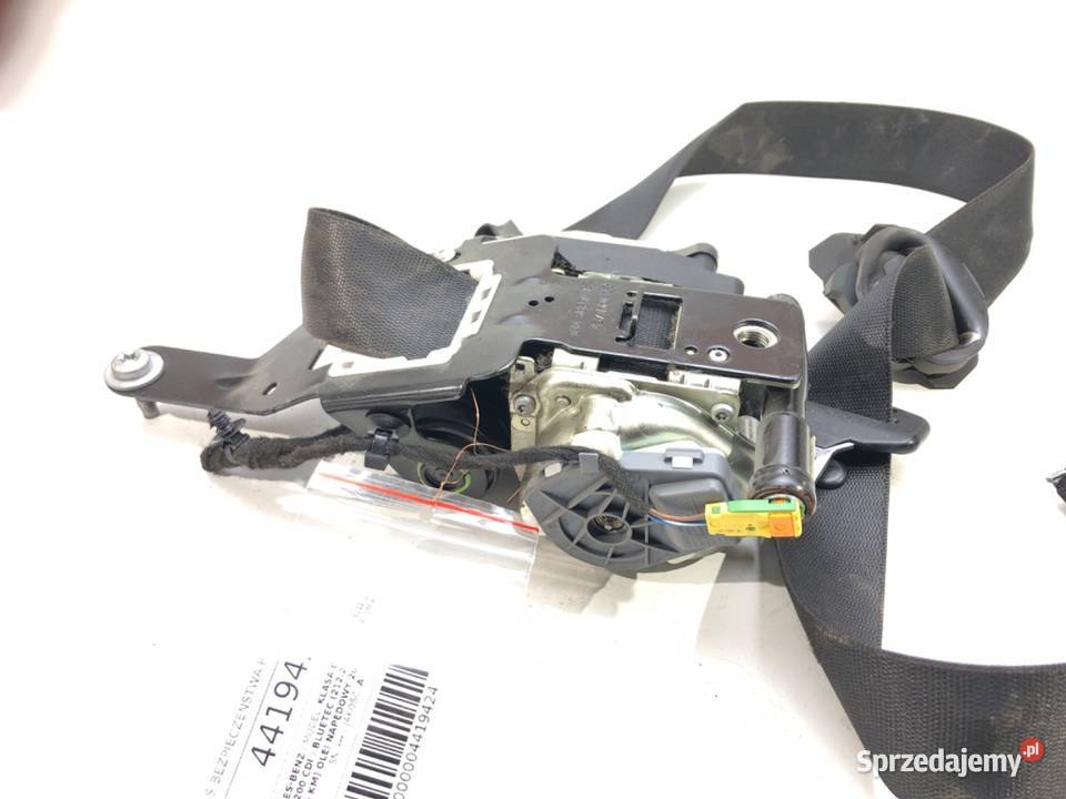 PAS BEZPIECZEŃSTWA PRZÓD PRAWY MERCEDES S212 sprzedam