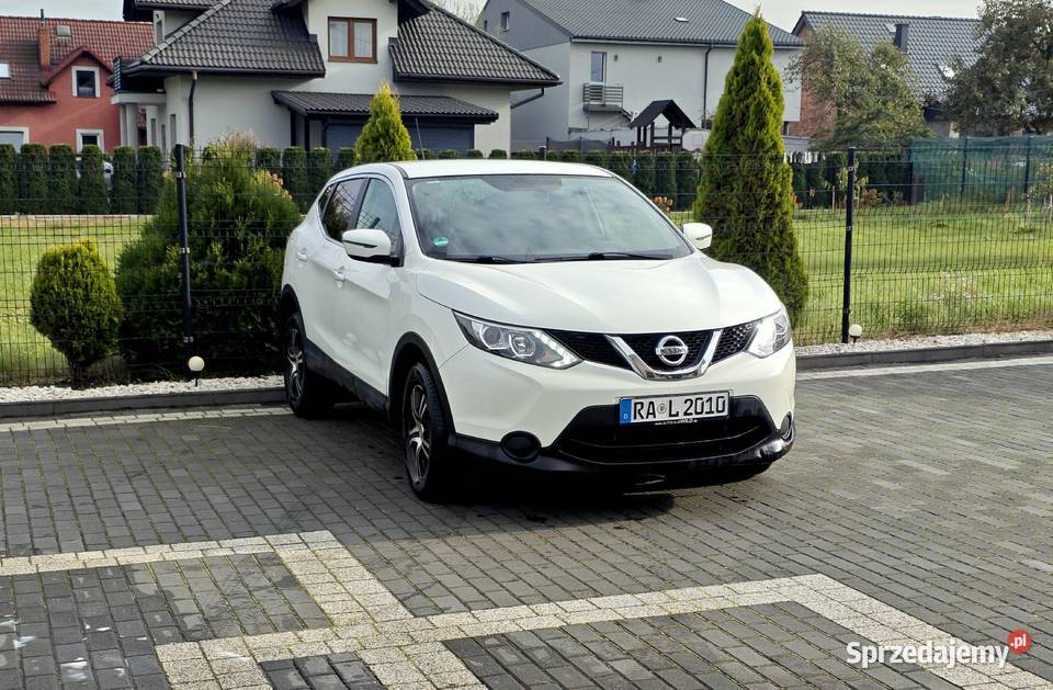 Nissan Qashqai Benzyna Orginalny lakier serwisie sprzedam