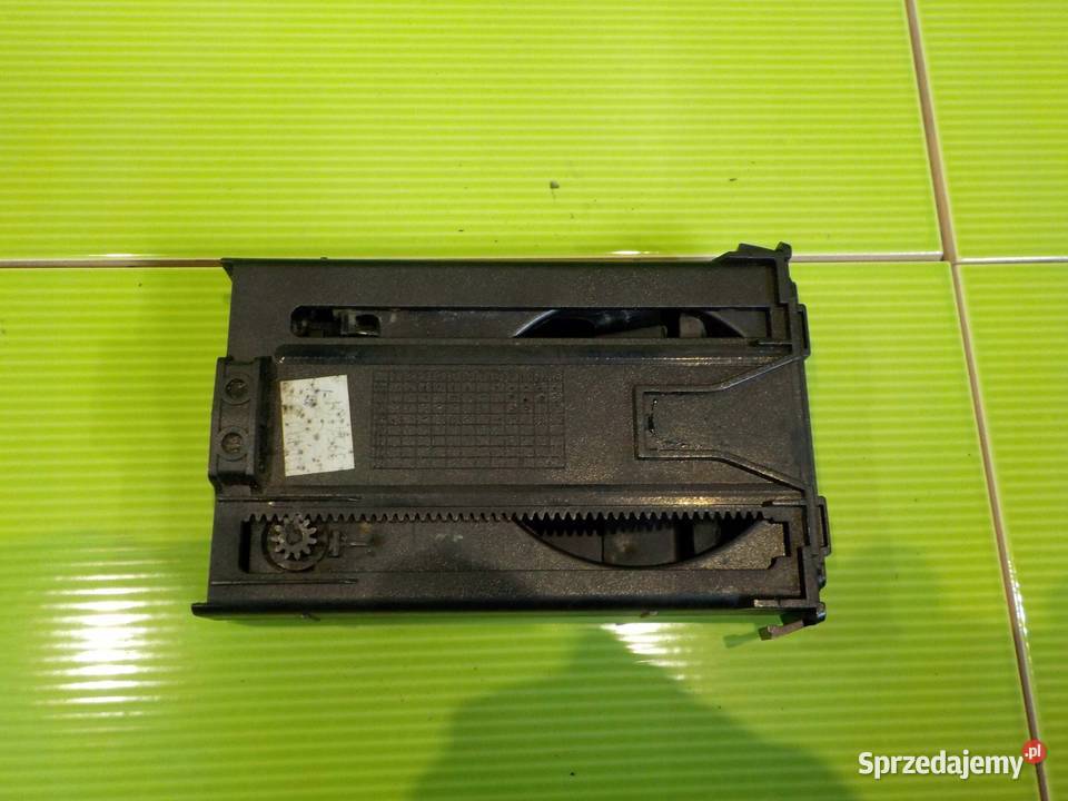 RENAULT LAGUNA III COUPE 10r uchwyt na kubki Suków