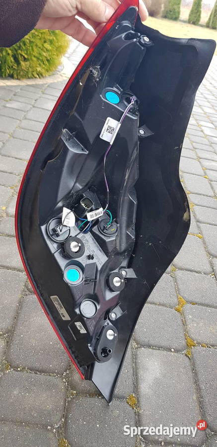 Lampa prawy tył Opel Insignia HB z 2016r lampy tylne Oświetlenie Białaczów