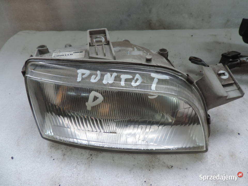 LAMPA PRAWA PRZEDNIA FIAT PUNTO 1
