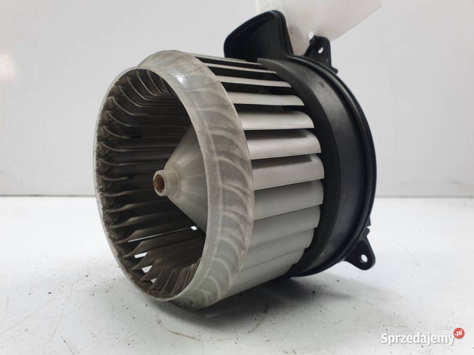 WENTYLATOR KABINOWY AUDI A6 C7 4H1820021B osobowe kujawsko-pomorskie Lipno