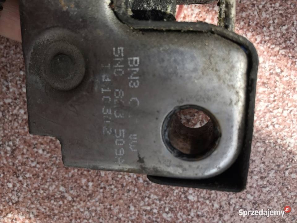 Zamek maski 5N0 Tiguan Kozy sprzedam