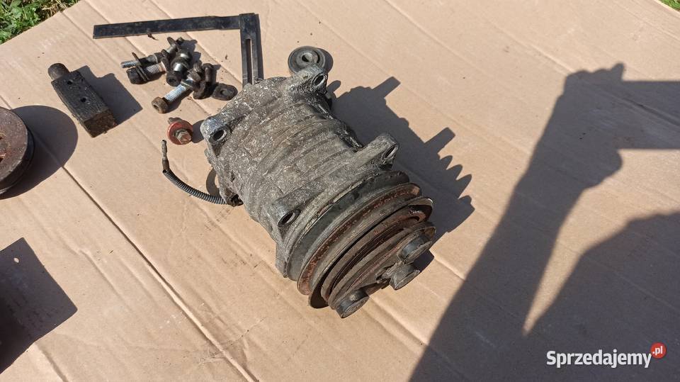 Sprężarka Seltec Valeo TM15 12V Łapa uchwyt dostawcze Układ napędowy Rzeszów