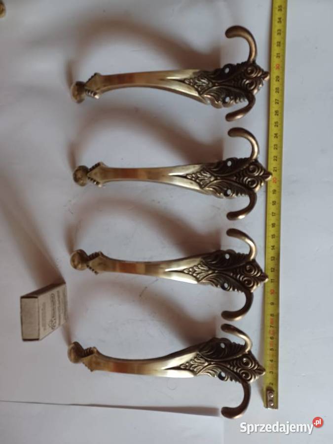 Komplet czterech pięknych dużych wieszaków Poznań