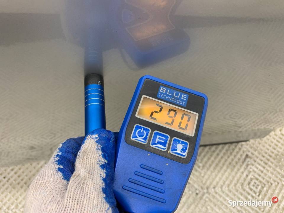 DRZWI PRAWY TYŁ FORD KUGA I SUV 0812 Moondust sprzedam