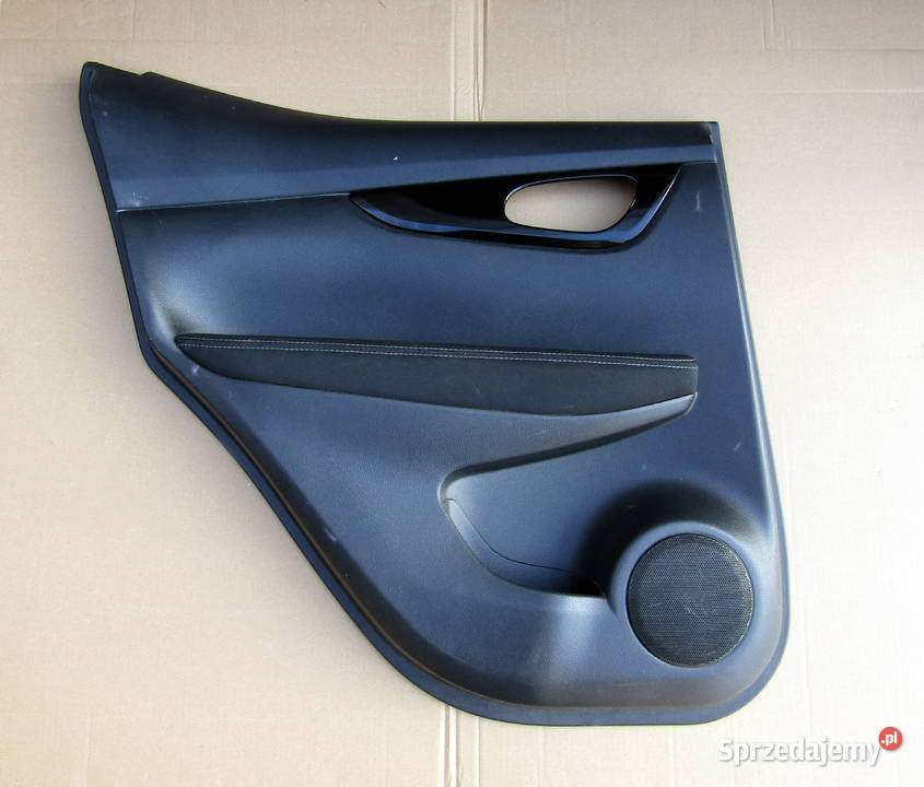 BOCZEK TAPICERKA DRZWI TYLNYCH LEWY PRAWY NISSAN osobowe łódzkie Mysłaków