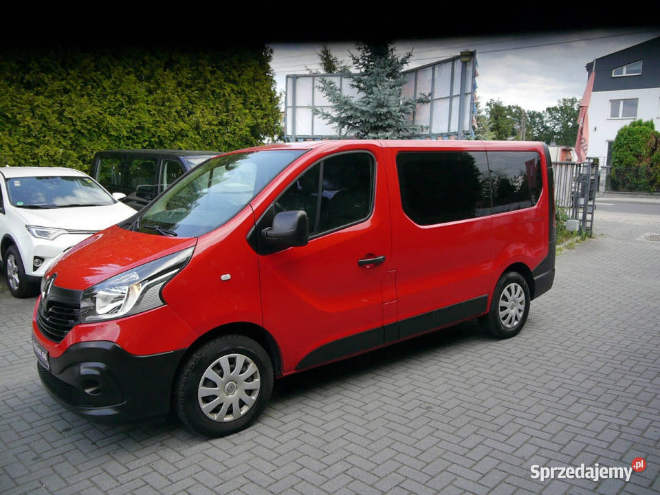 Renault Trafic 9 osob 130 Stan b klima Częstochowa