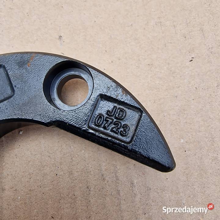 ZAMKNIĘCIE SIODŁA JOST SZCZĘKA NOWA ORYGINAŁ Bieleń sprzedam