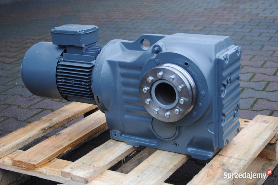 Motoreduktor kątowy 11kw 53obrmin z hamulcem