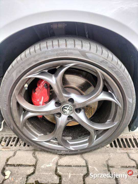 Sprzedam używane letnie opony Pirelli fabryczne 225 Mińsk Mazowiecki