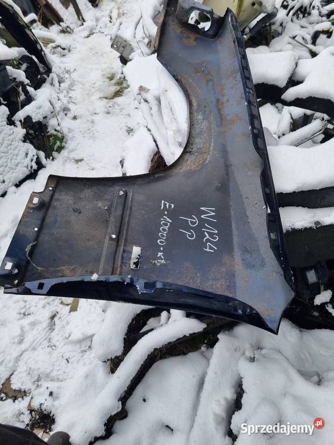 Mercedes W124 E Klasa 1995r Błotnik Prawy Przód Skawina