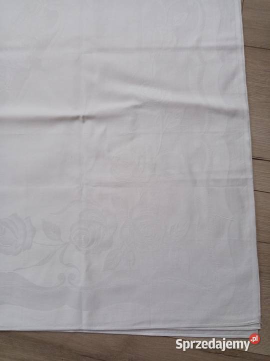 Elegancki biały obrus w żakardowy wzór biały Obrusy Obrusy i serwety Dębica