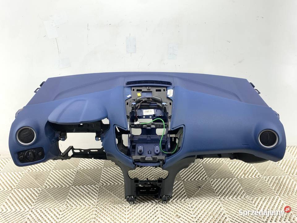 KOKPIT FORD FIESTA MK7 Hatchback KONSOLA DESKA