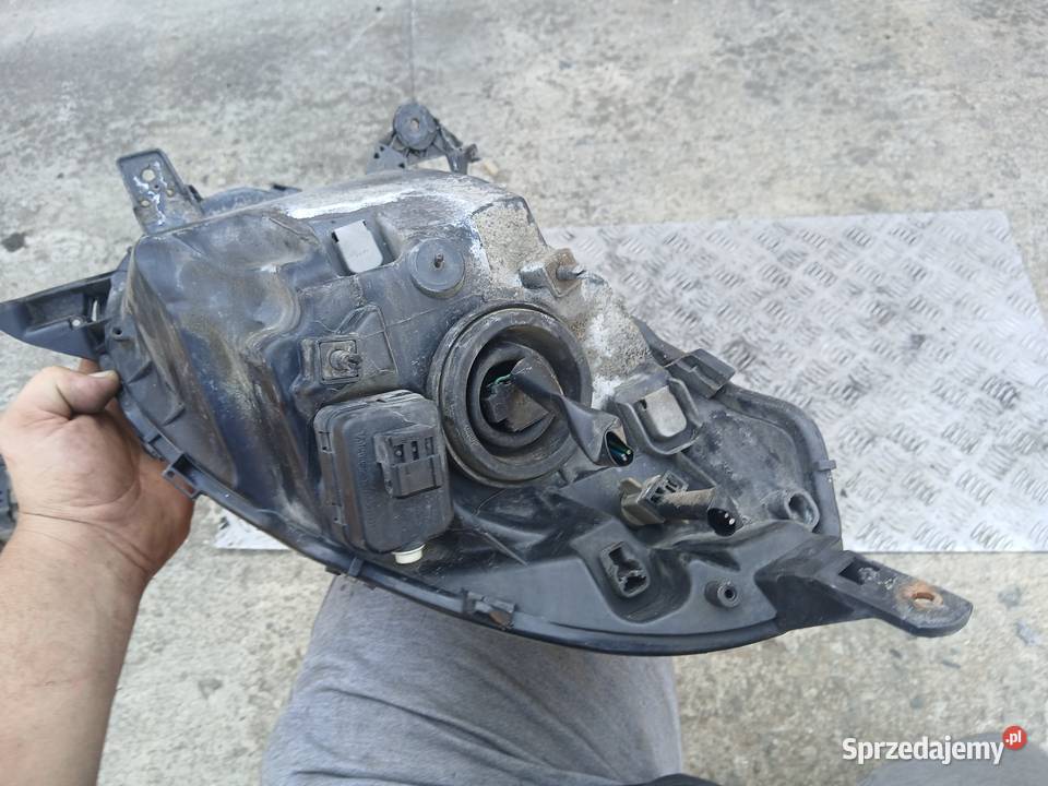 Lampa lewa przód przednia Nissan Micra k12 EU lewe małopolskie Radłów