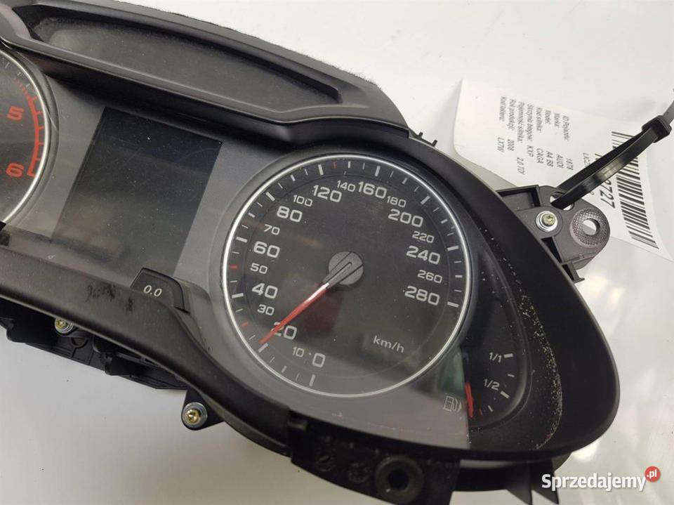 LICZNIK ZEGAR AUDI A4 B8 8K0920900D sprzedam