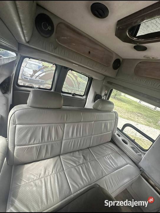 Chevrolet Express V8 LPG stan ZAMIANA radio Mosina